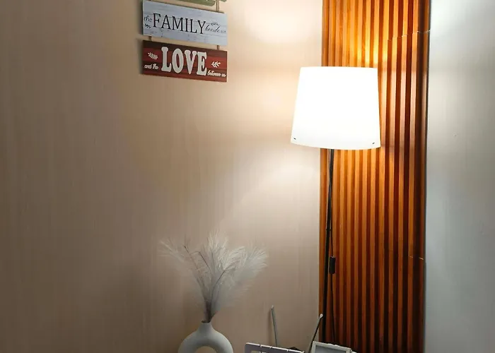 Lanzstaycation Aparthotel Manila