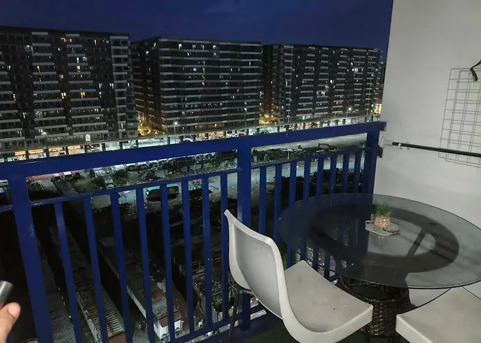 Aparthotel Lanzstaycation Manila